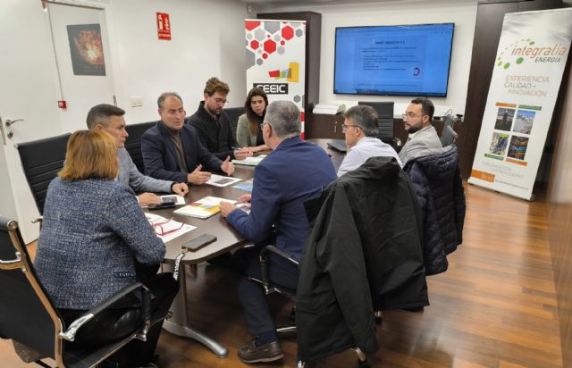 El jurado del programa ´Smart 5.0´ se reúne para analizar los proyectos aspirantes a ser premiados