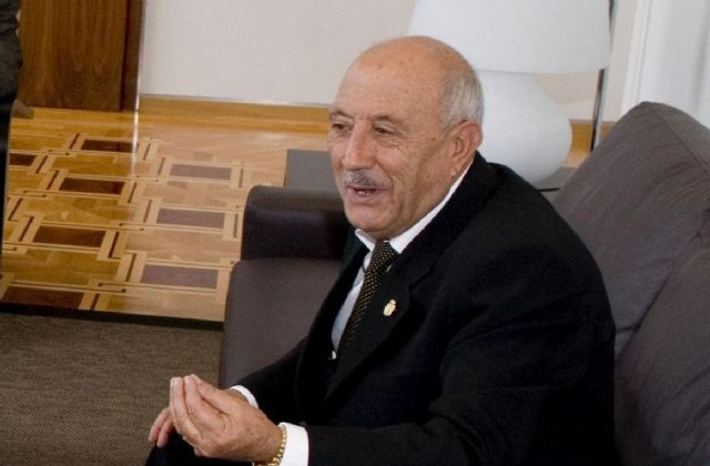 El Ayuntamiento dedica una plaza en Los Barreros a la memoria de Leoncio Sánchez