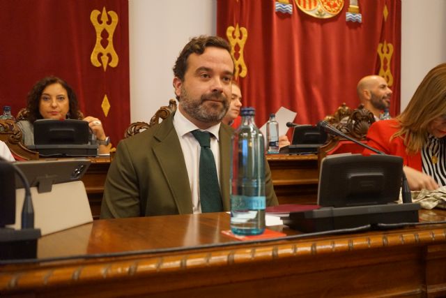 MC: Los vecinos sacan los colores al gobierno de Arroyo y ponen en entredicho la encuesta del PP pagada con dinero público