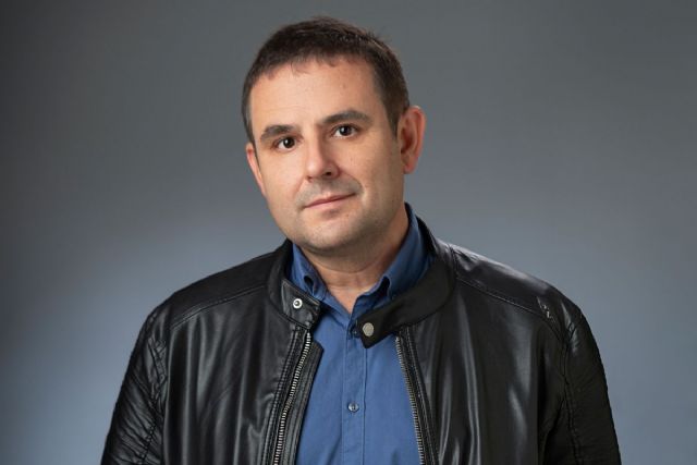 José Luis Moreno Pestaña presenta en Cartagena Piensa su libro ´Todo lo que entro en crisis´