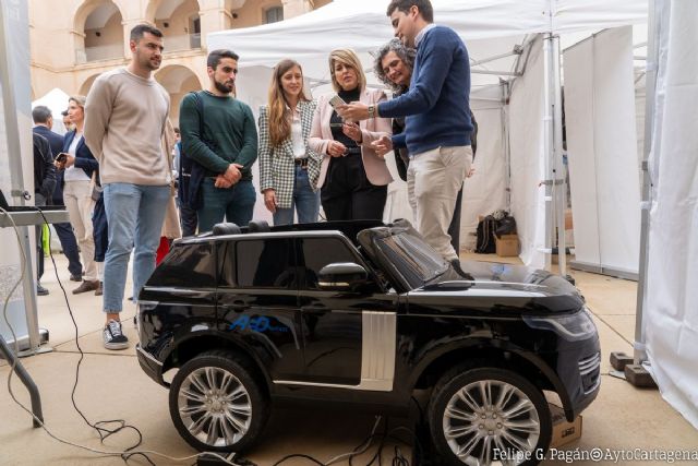 El Ayuntamiento participa con un stand de la ADLE en el Foro de Empleo de la UPCT