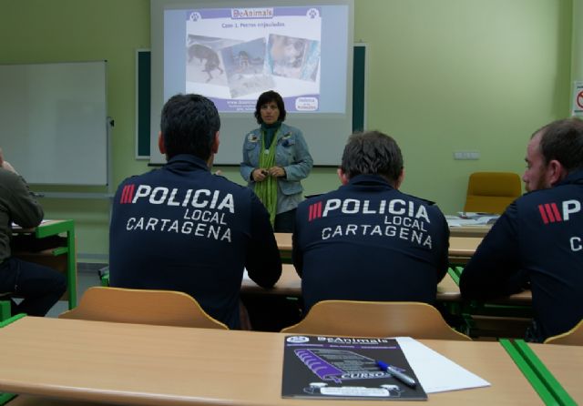 La ESPAC prepara un nuevo curso sobre el maltrato y abandono de animales