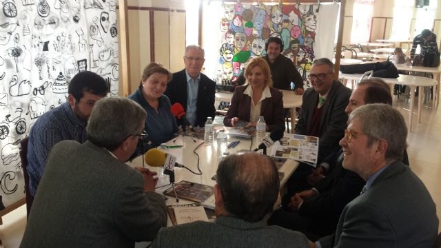 La Consejería anima a adquirir la guía de Semana Santa realizada por usuarios de Astus