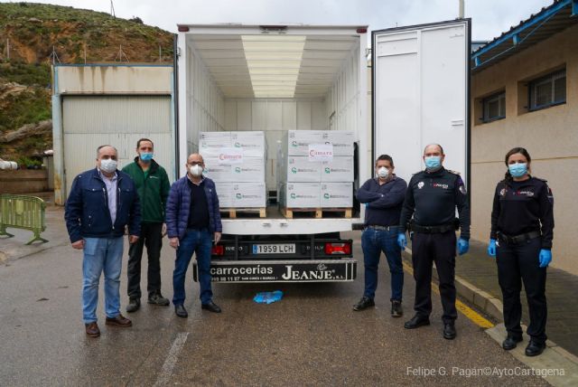 La Cámara de Comercio dona al Ayuntamiento más de 12.000 mascarillas y mil geles hidroalcohólicos