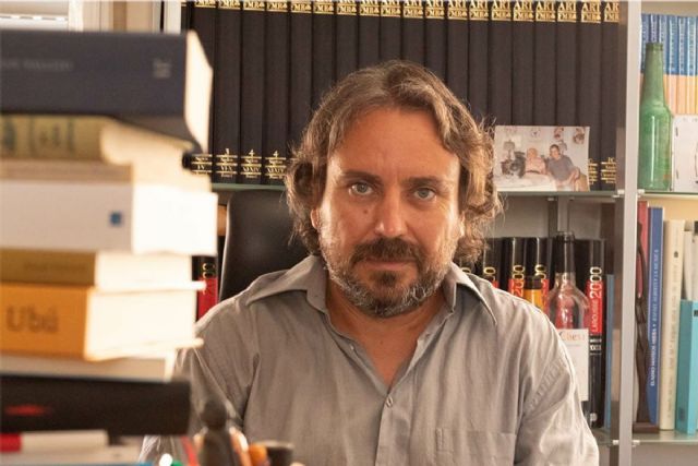 Leer, Pensar, Imaginar presenta el libro ´Anatomía de una sombra´ en el Teatro Romano