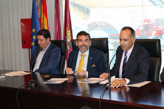 Veinte estudiantes de Singapur estudiarán telecomunicaciones y gestión deportiva durante dos semanas en Cartagena