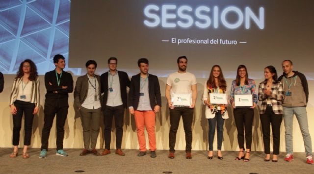 Una ingeniería de Telecomunicación por la UPCT, premio Telefónica por su proyecto para usar dispositivos virtuales en la Nube