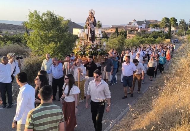 La zona oeste de Cartagena dio la bienvenida al verano en Tallante