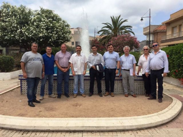 Desarrollo Sostenible informa a los vecinos de Santa Lucia sobre proximas actuaciones de mejora en el barrio