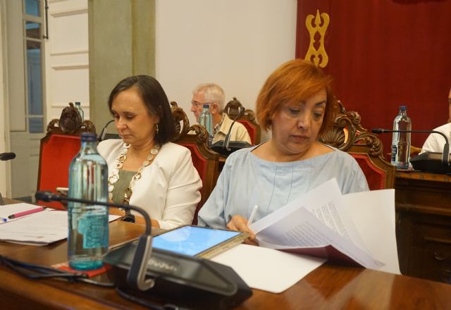 MC advierte del riesgo que sufren los vecinos sin servicio postal al no recibir las cartas para el cribado del cáncer