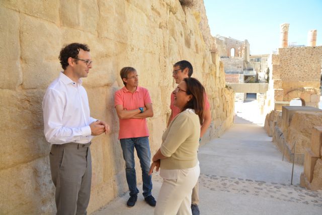 Investigadores de la UPCT aplican nanopartículas puras para consolidar sillares de arenisca del Teatro Romano