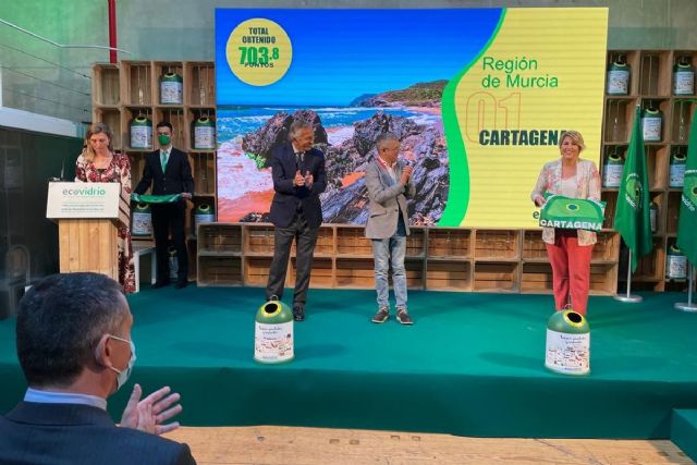 Bandera Verde para la hostelería de Cartagena por el reciclaje de vidrio