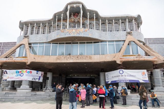 Cartagena apoya a los diabéticos en el día mundial de la enfermedad