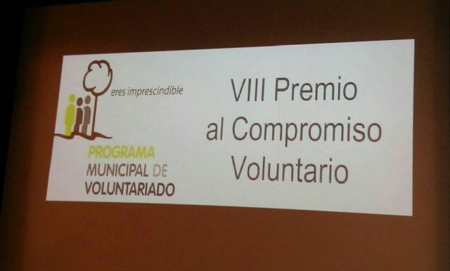 La religiosa Marina Cremadas y ACCEM, distinguidos en la gala de entrega del VIII Premio Compromiso Voluntario