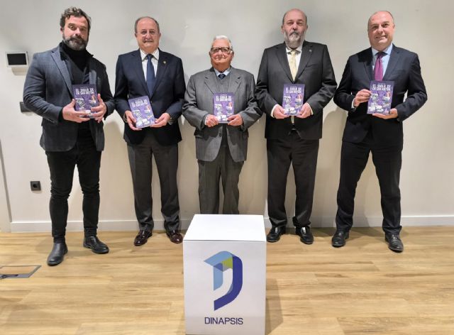 Vicente Villar desgrana la historia de San Antón desde sus vivencias personales en el barrio