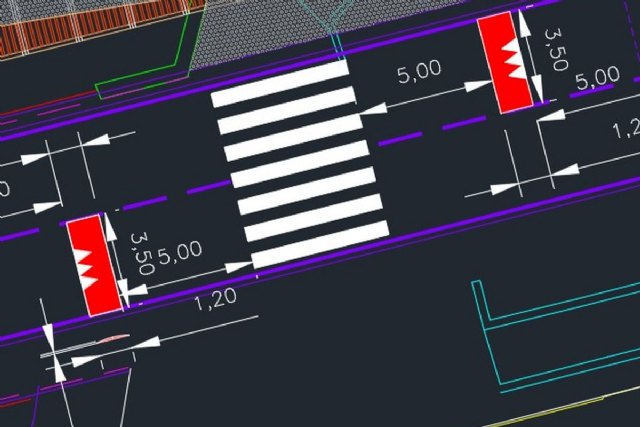 Los instaladores de los resaltes del puente de la Concepción ajustarán su tamaño al diseño de los técnicos municipales