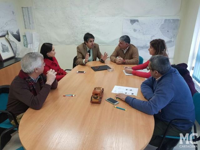 MC lamenta que 'PSOE, PP y su muleta C´S no apoyen al sector del taxi para trabajar en Corvera'