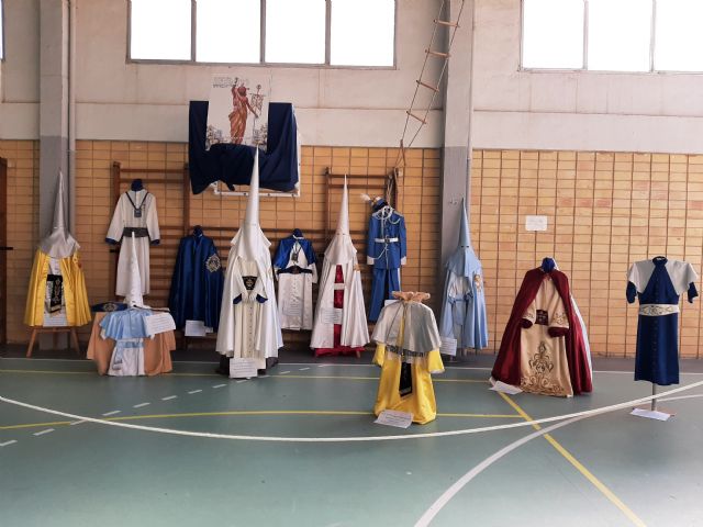 La Semana Santa de Cartagena procesiona en el Colegio Hispania