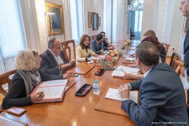 Los cartageneros, una vez más, condenados a pagar; el Ayuntamiento deberá indemnizar a un licitador de chiringuito por la incapacidad socialista