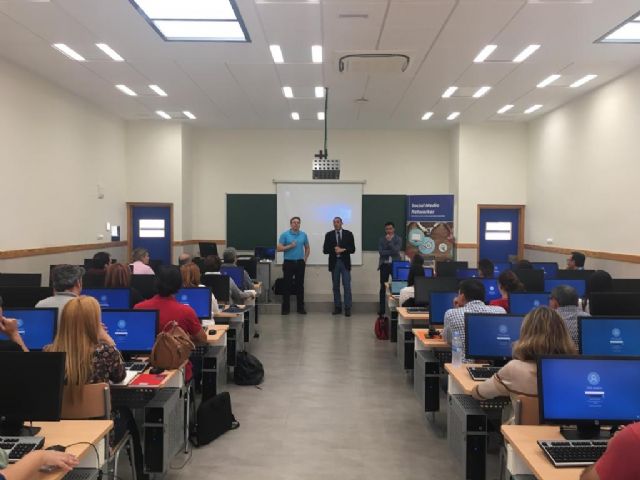 60 participantes en el curso de Social Media Networker de UCAM Cartagena