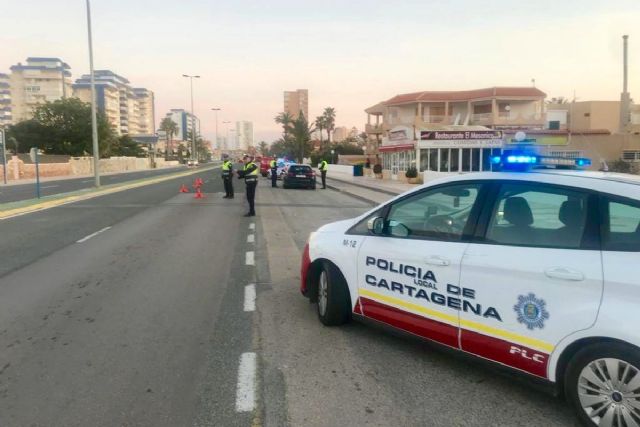 Policía Local y Protección Civil intensifican la información y los controles en las playas y la ciudad durante el fin de semana