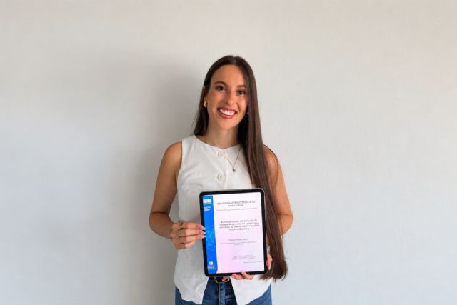 Premio nacional para la alumna que ha diseñado y validado clínicamente un prototipo no invasivo para medir la glucosa