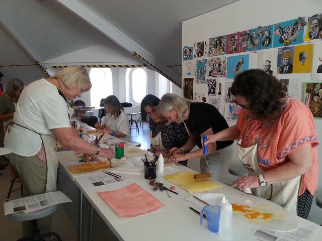 El Muram de Cartagena amplía un mes la exposición de María José Contador y organiza nuevas visitas y talleres