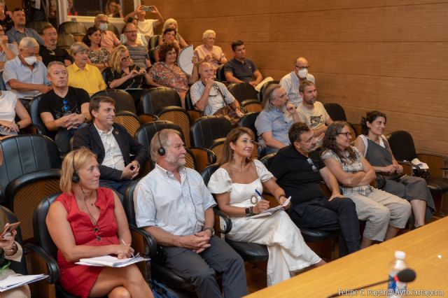 Cartagena acoge una jornada sobre la recuperación del Mar Menor a través del efecto filtrados de las ostras