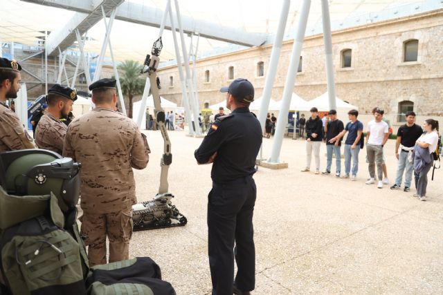 Policías y militares señalan en la UPCT las oportunidades para situar a Cartagena en la vanguardia tecnológica de Seguridad y Defensa
