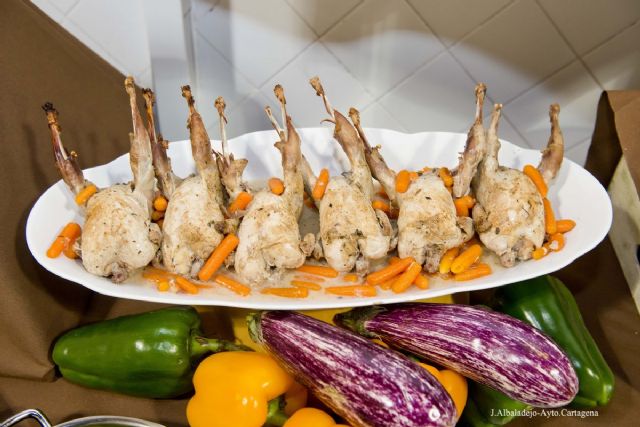 La ADLE clausura sus cursos de Cocina y Servicio de Restaurante