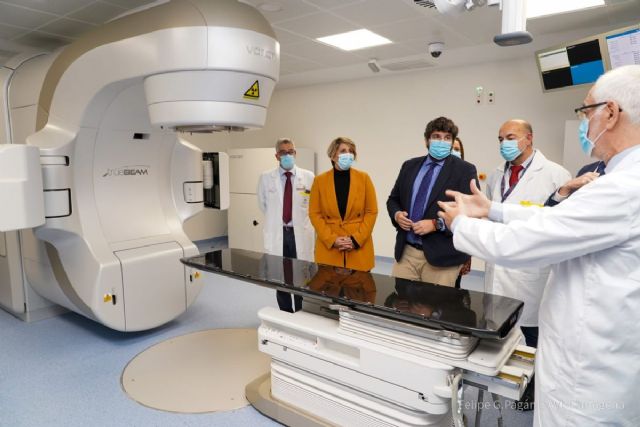 Cartagena cuenta con un tercer acelerador lineal de radioterapia en el Hospital del Rosell