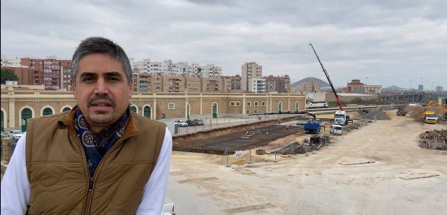 MC solicita a la CARM que inspeccione los terrenos contaminados en los que ADIF realiza obras actualmente