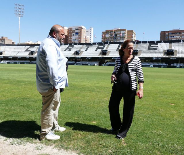Castejón: 'el gobierno regional se olvida del estadio del primer equipo de la región'