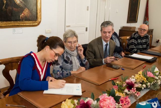 La familia Garcia Oton cede un local de mil metros cuadrados en La Aljorra