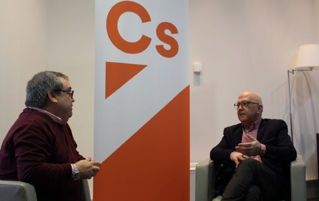 Cs recoge las demandas de la Federación de Empresas de Acuicultura y exige aligerar cuanto antes la carga burocrática