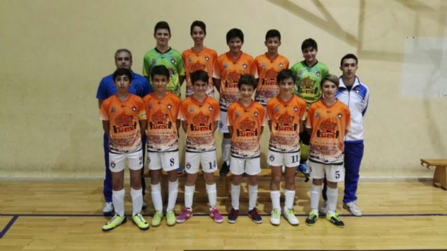 Infantil y cadete saldan con victoria la jornada liguera