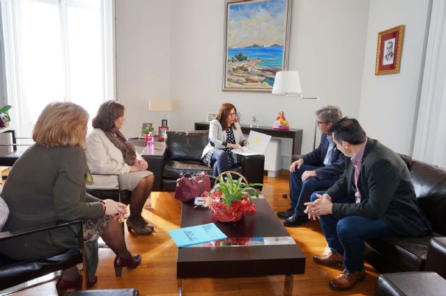 Ayuntamiento de Cartagena e IMAS colaboraran en un programa mixto de empleo y formacion para desempleados de larga duracion en el Centro Ocupacional de La Vaguada