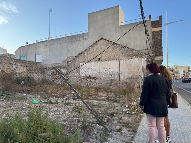 MC: Los vecinos de barrios como San Antón y Fuente Cubas sufren la incapacidad de PP y Vox