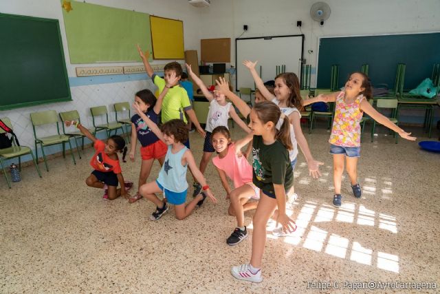 El Ayuntamiento amplía las plazas de las escuelas de primavera y cubrirá toda la demanda