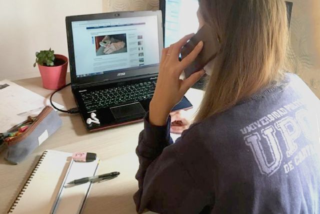 Respuesta masiva de la comunidad universitaria para acompañar telefónicamente a personas mayores durante el confinamiento