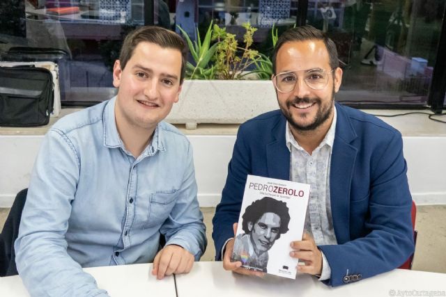 Jordi Ortiz presentó su libro de activismo LGBT ´Pedro Zerolo. Una lucha por la igualdad´