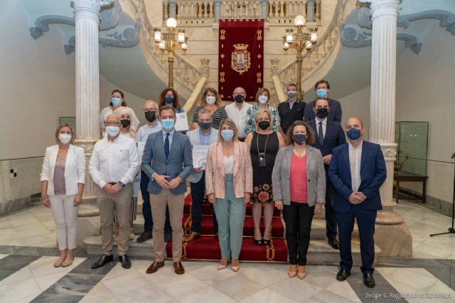 19 empresas de servicios y administraciones reciben sus distintivos 'Preparados para COVID'