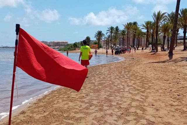 Prohibido el baño en la playa de Villas Caravaning