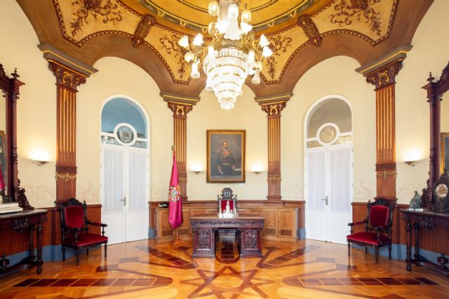 La biblioteca del Luzzy acoge una charla sobre los interiores modernistas de Cartagena