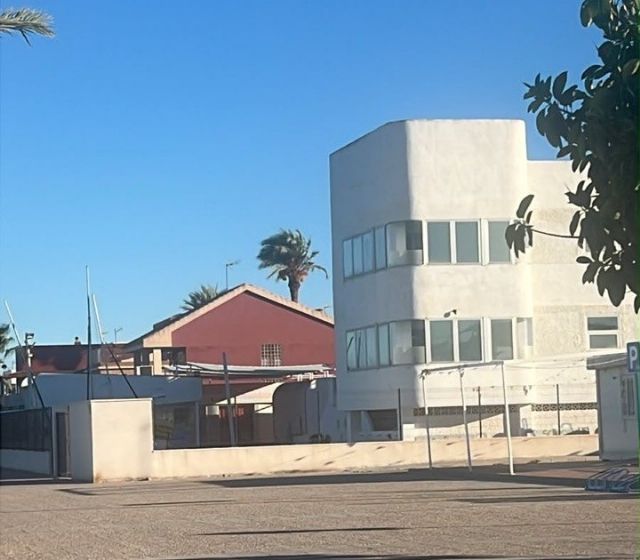 MC Cartagena denuncia la opacidad de Noelia Arroyo ante la implantación de un tercer centro de inmigrantes en el municipio