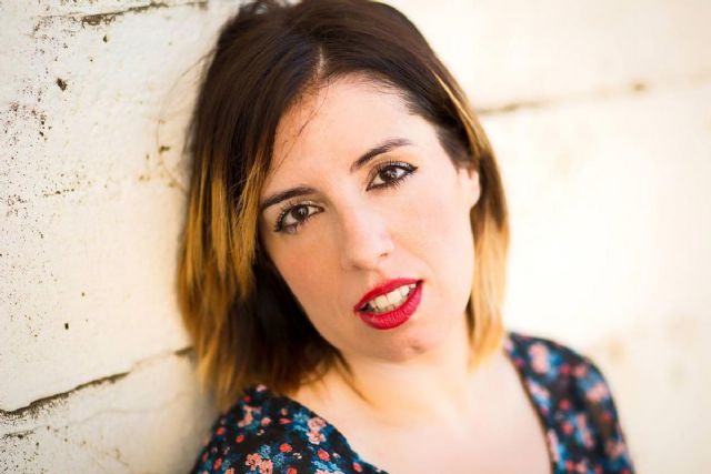 Carmen G. de la Cueva presenta su último libro ´Un paseo por la vida de Simone de Beauvoir`en Cartagena Piensa