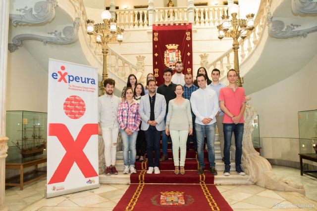 Diez jóvenes del Programa Expeura finalizan con éxito su experiencia laboral en el extranjero