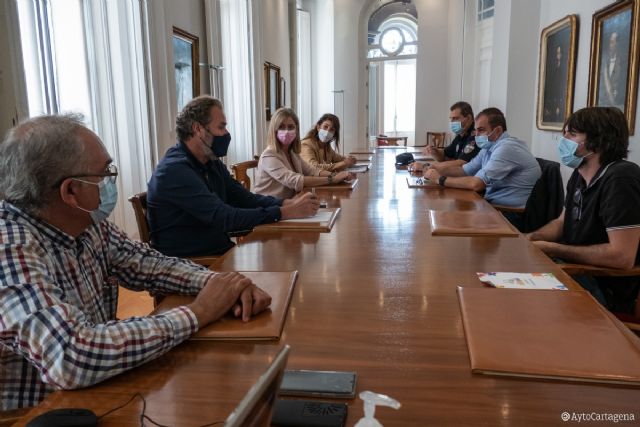 El Ayuntamiento anuncia a los vecinos del Barrio de la Concepción que en un mes se abrirá al tráfico la calle Peroniño