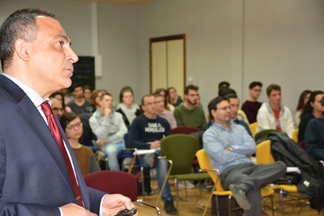 Un experto asegura que en España 'falta mucho' para preparar los edificios para evitar catástrofes en terremotos