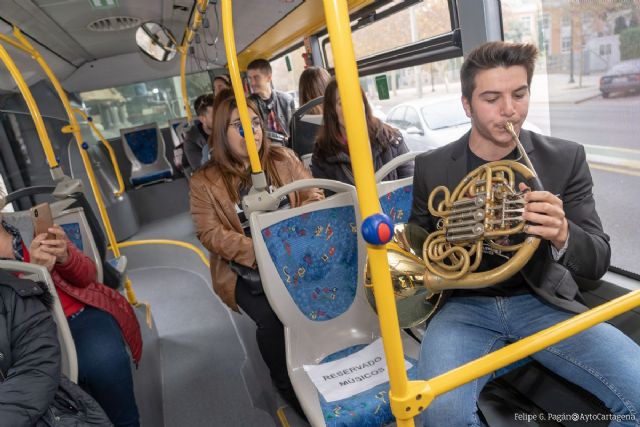 Beethoven suena en directo en el autobús urbano de la línea 18